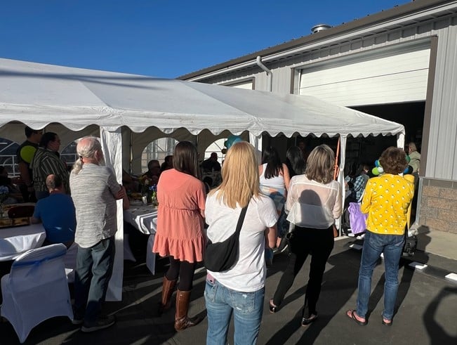 Community members gathered on March 17 at Every Child Central Oregon’s “Cheers to the Year” event in Redmond.
